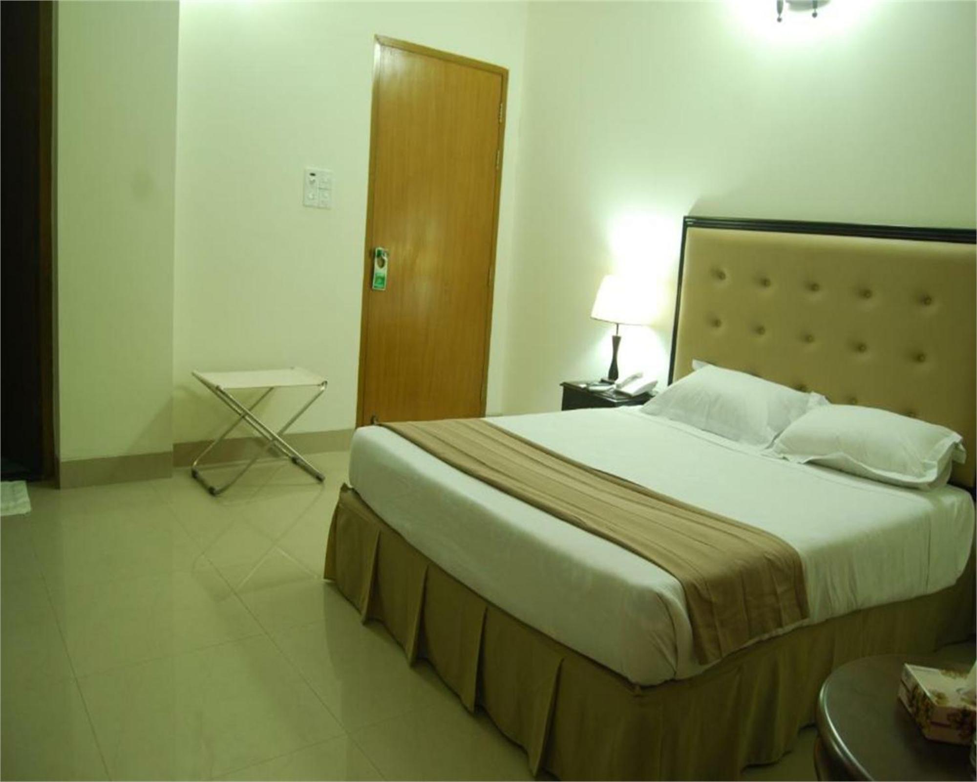 Ambassador Residency Hotel Csittagong Kültér fotó