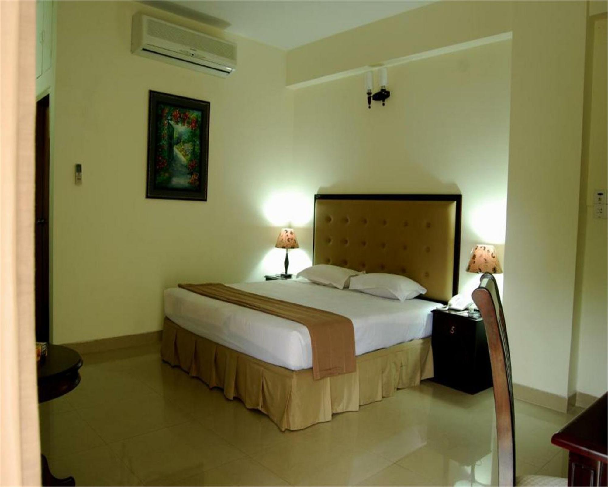 Ambassador Residency Hotel Csittagong Kültér fotó