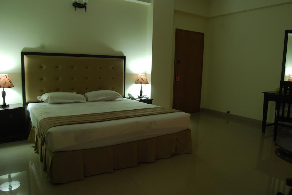 Ambassador Residency Hotel Csittagong Kültér fotó